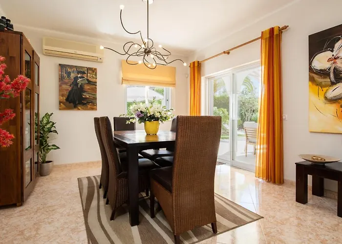 Domipajo * 卡武埃鲁